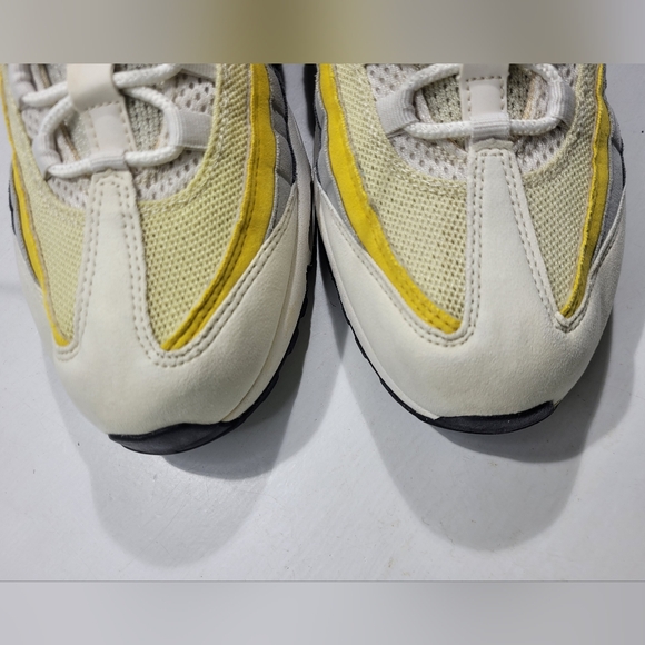 NIKE AIR MAX 95 RUNNING SHOES MEN'S SIZE 11 GREY AMARILLO CD7495-100 - Picture 6 of 16